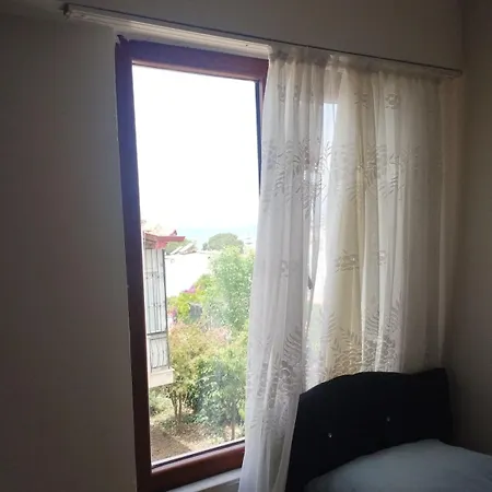 Appartement For Women, 100 Meters To The Sea And The Beach, Luxury With Panoramic Views *